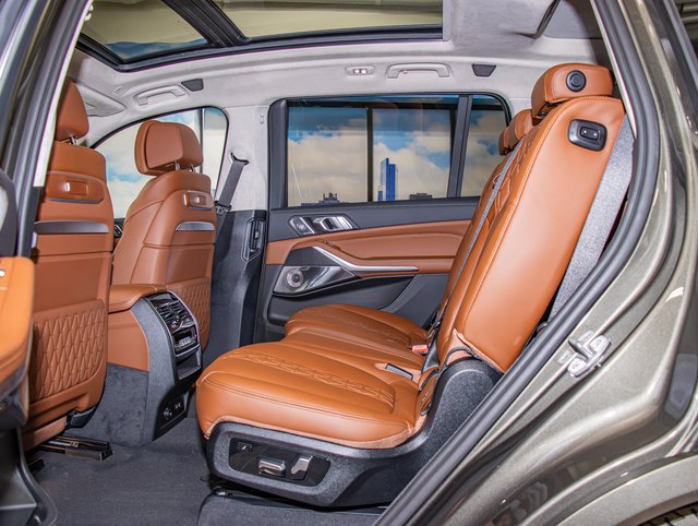 New 2026 BMW ALPINA XB7 AWD/4WD image 22