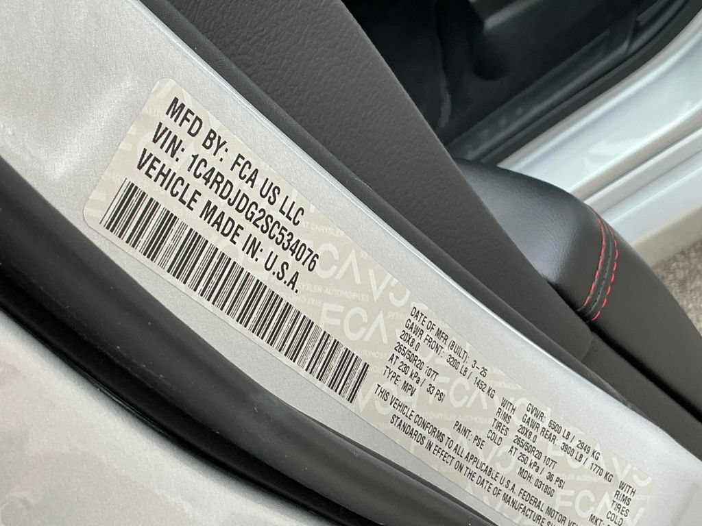 Used 2025 Dodge Durango GT AWD/4WD image 28