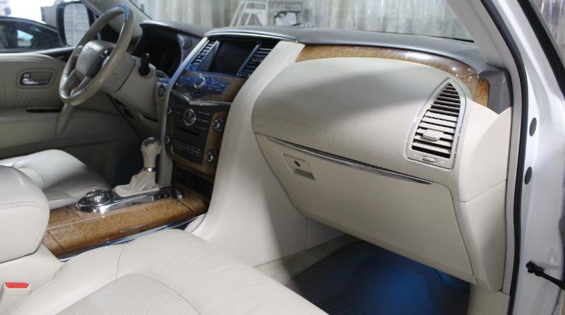 Used 2011 INFINITI QX56 4WD w/ Theater Pkg image 27