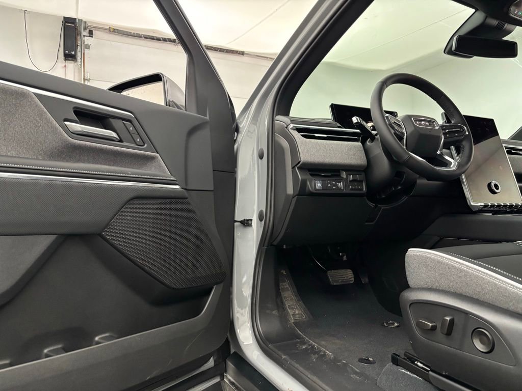 New 2026 GMC Sierra EV Elevation image 16