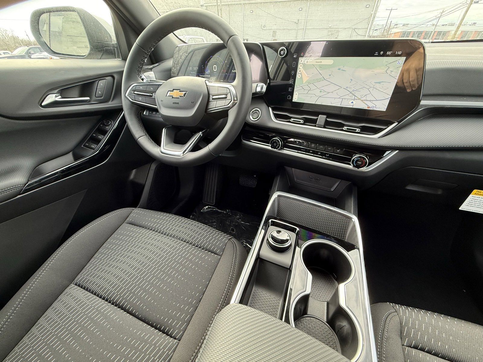 New 2026 Chevrolet Equinox LT w/ Safety and Technology Package image 3