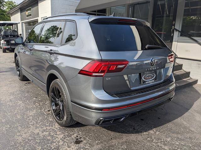 Used 2023 Volkswagen Tiguan SE R-Line AWD/4WD image 3