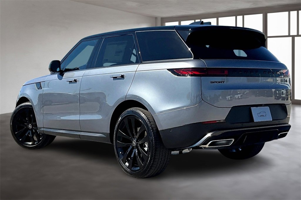 New 2025 Land Rover Range Rover Sport SE image 3