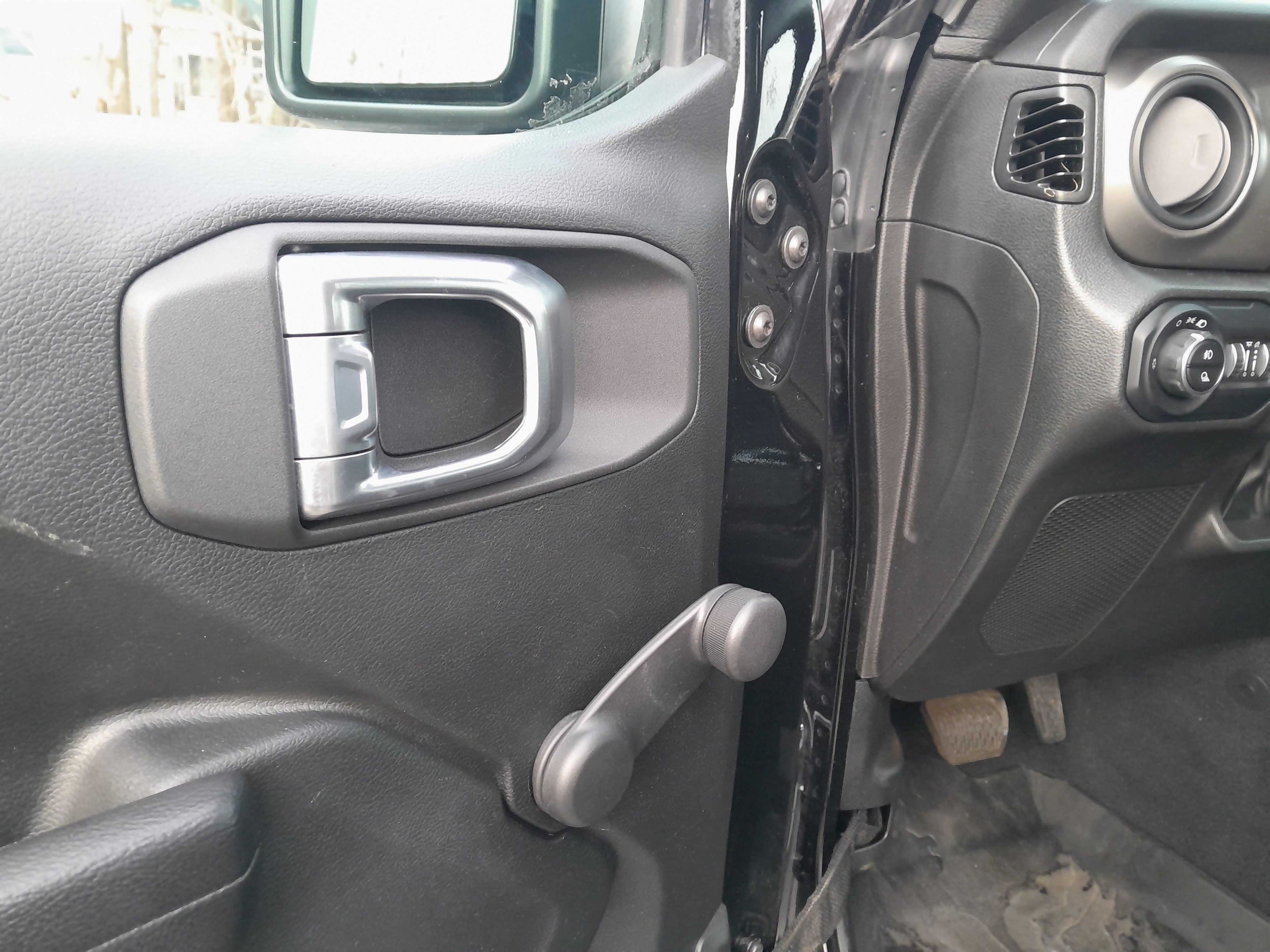 Certified 2022 Jeep Gladiator Sport image 10