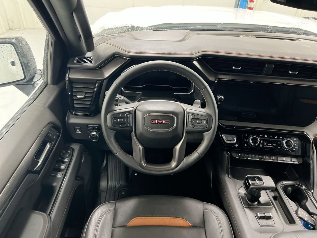 Used 2025 GMC Sierra 1500 AT4 image 11