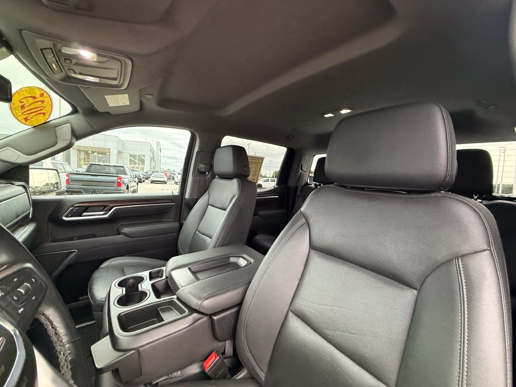 Used 2025 GMC Sierra 1500 SLT RWD image 21
