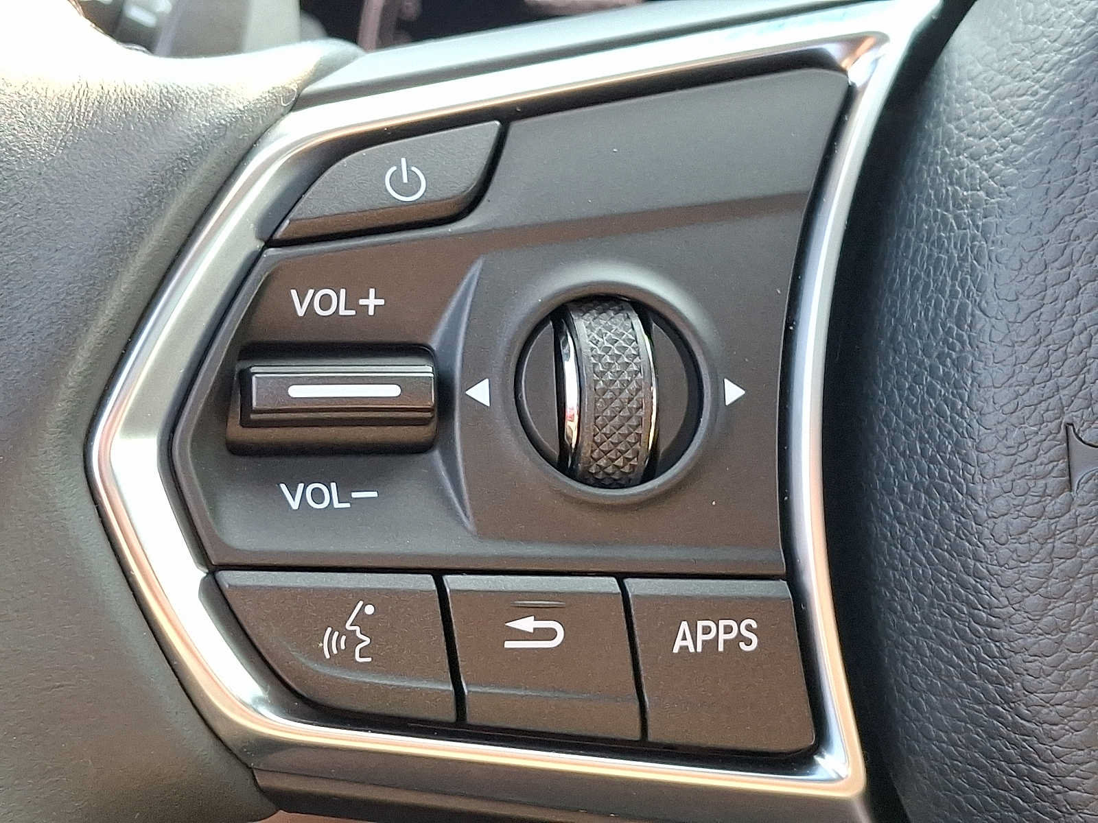 Used 2024 Acura MDX SH-AWD w/ Technology Package image 22
