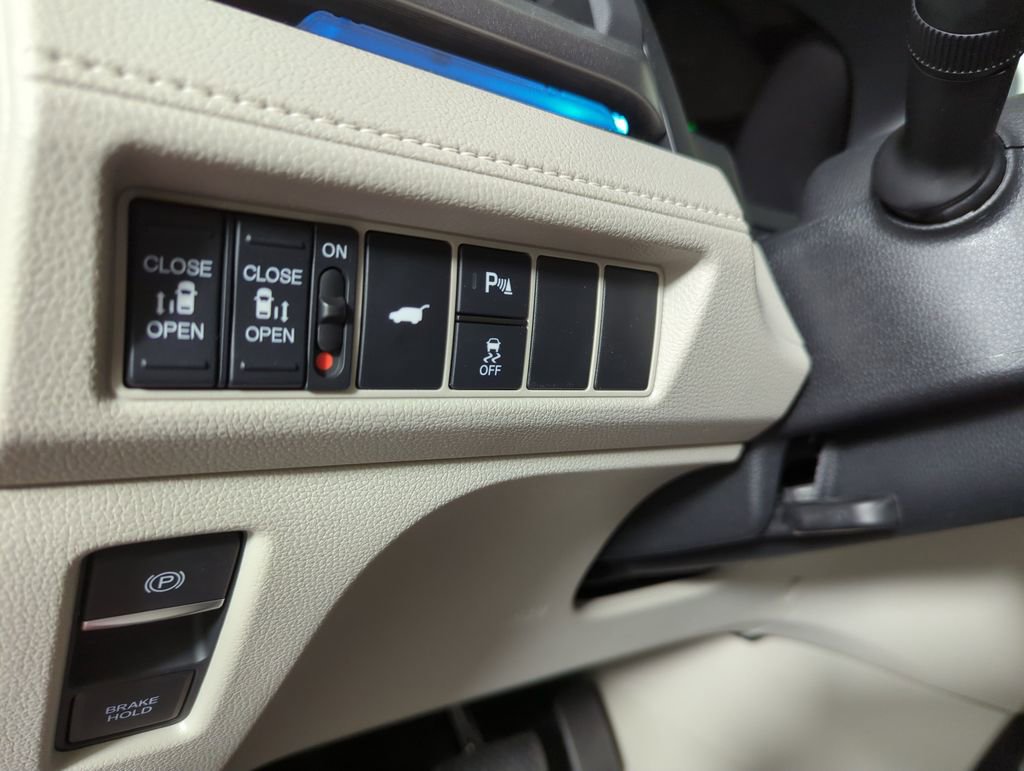 New 2026 Honda Odyssey Touring image 23