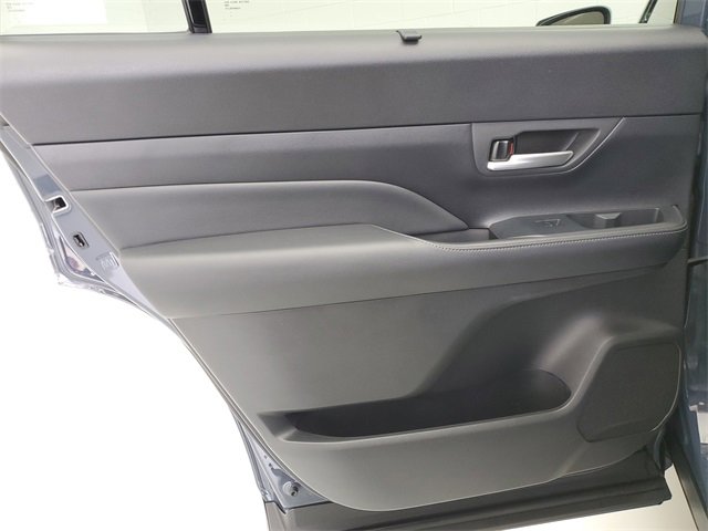 Used 2024 Toyota Grand Highlander XLE image 18