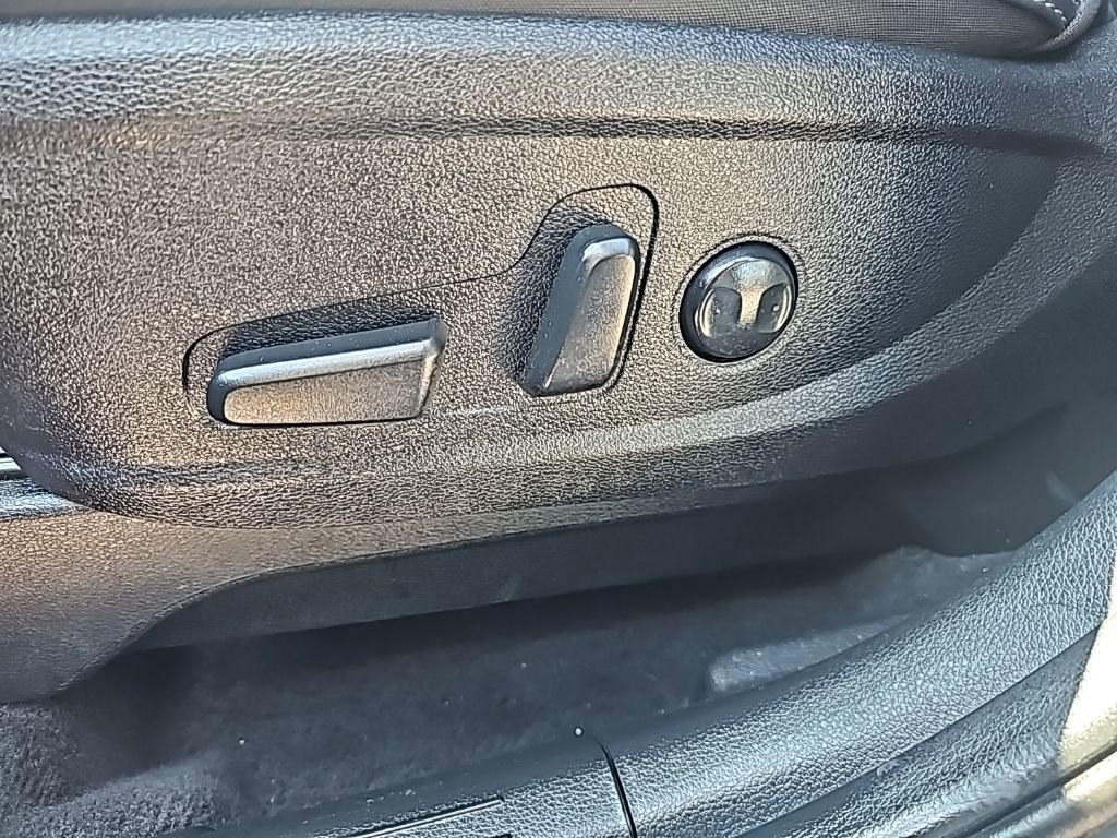 Used 2025 Kia Telluride S image 14