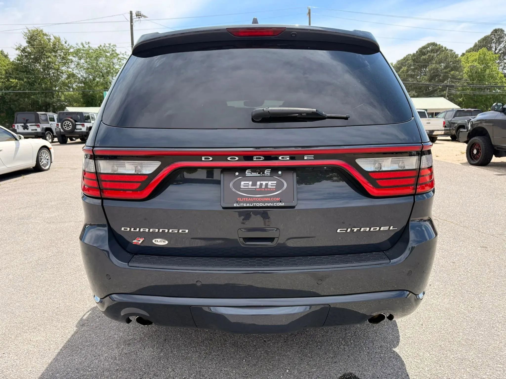 Used 2018 Dodge Durango Citadel w/ Technology Group AWD/4WD image 8