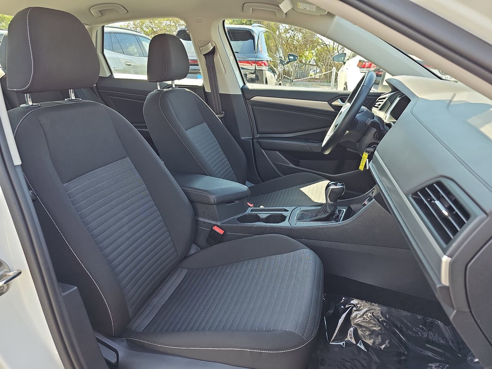 Used 2022 Volkswagen Jetta S image 10