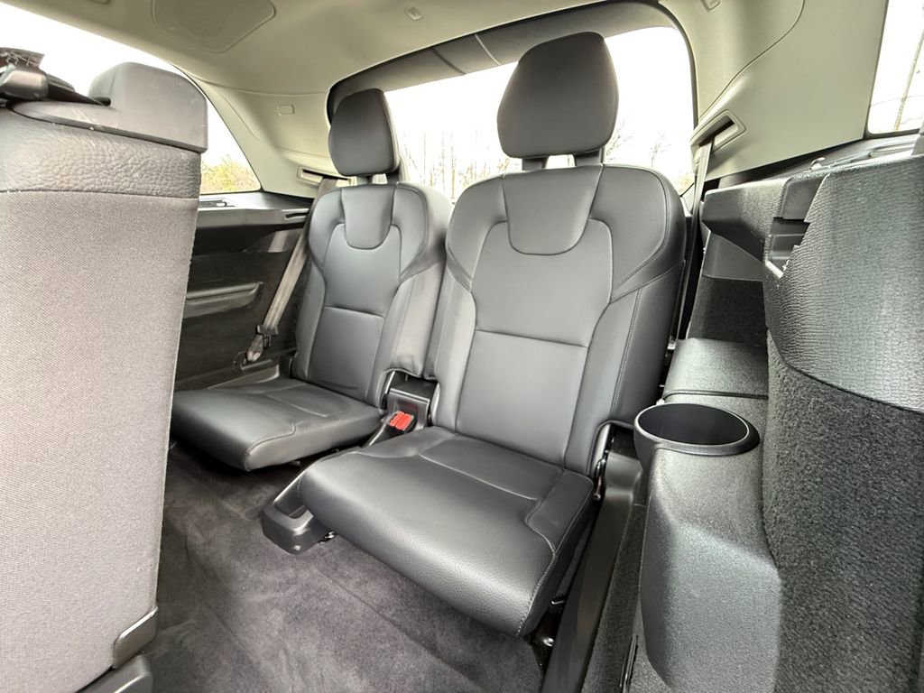 Used 2023 Volvo XC90 B6 Plus w/ Protection Package Premier image 24