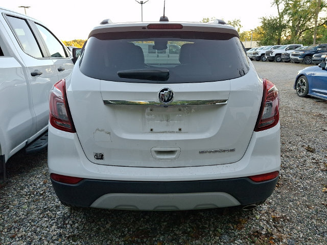 Used 2021 Buick Encore Preferred w/ Safety Package FWD image 5