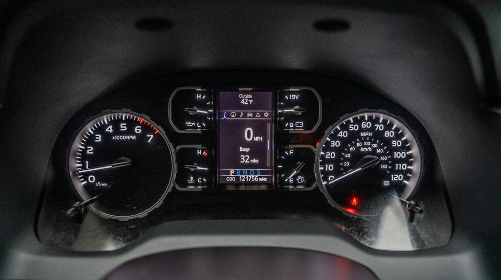 Used 2018 Toyota Tundra SR5 w/ SR5 Upgrade Package image 20