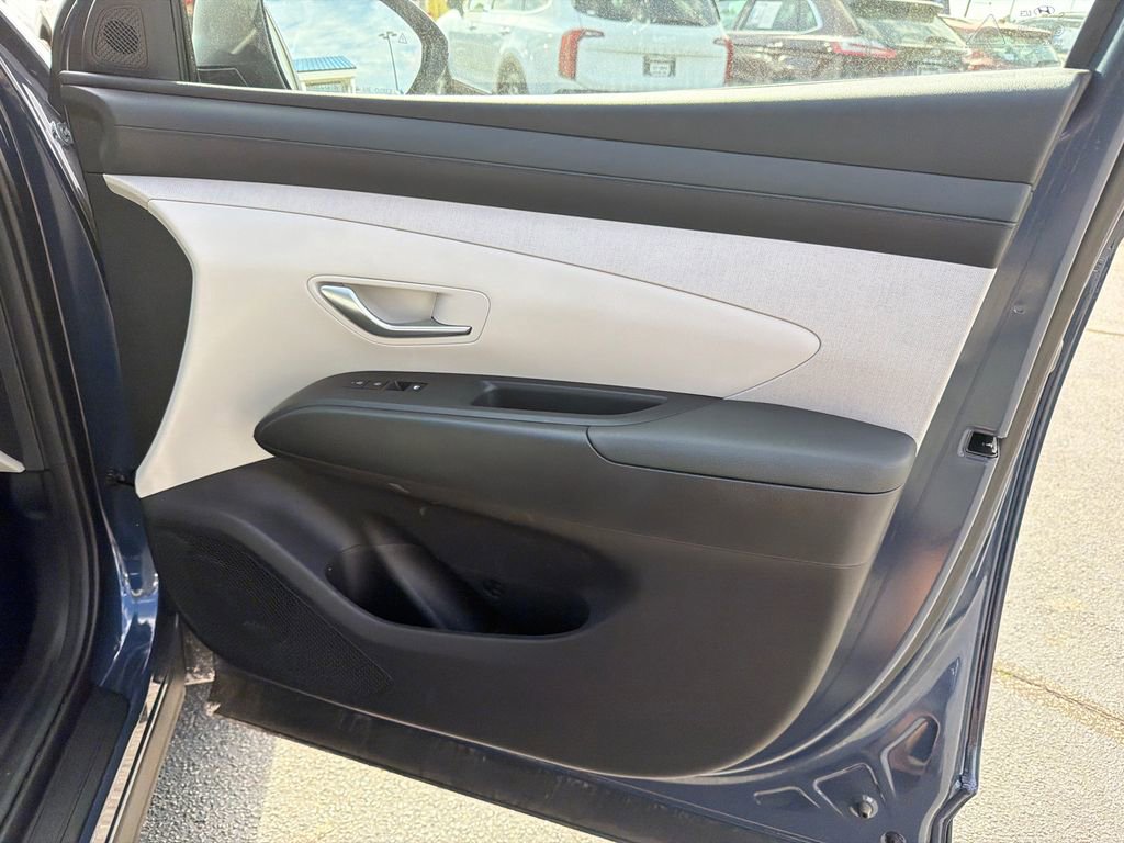 Used 2025 Hyundai Tucson SEL image 14