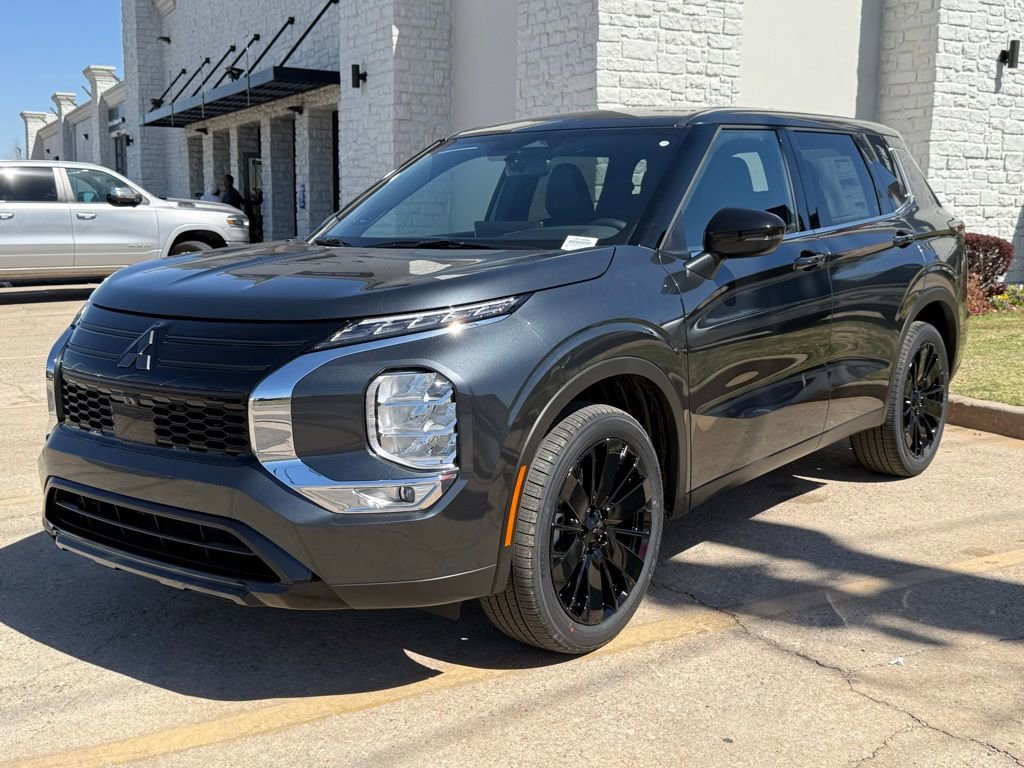 New 2026 Mitsubishi Outlander LE image 5