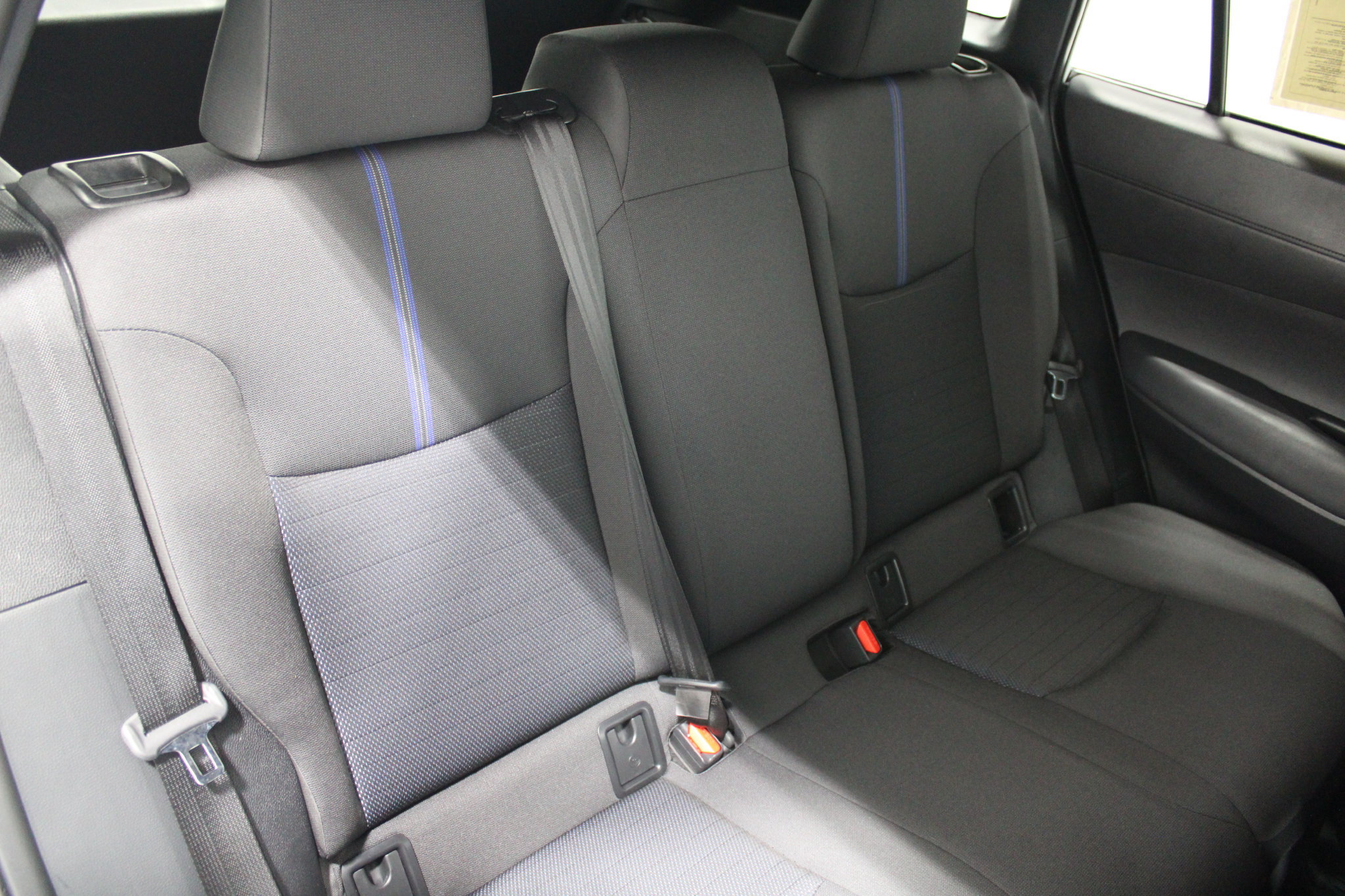 Used 2025 Toyota Corolla Cross AWD Hybrid image 20