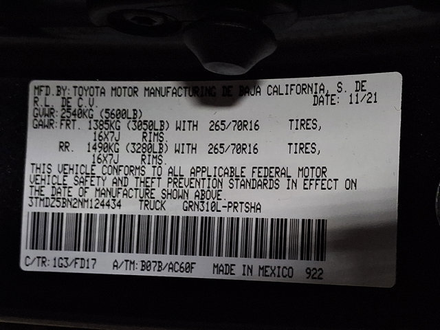 Used 2022 Toyota Tacoma TRD Off-Road w/ Technology Package image 25