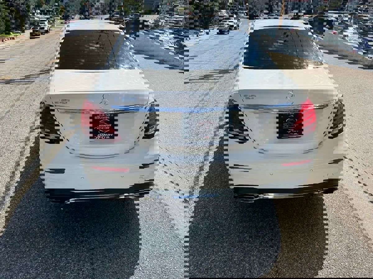 Used 2018 Mercedes-Benz E 300 w/ AMG Line Exterior image 4