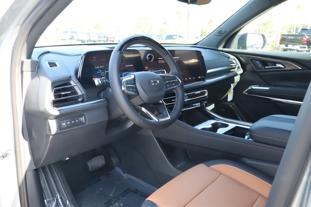 New 2027 Chevrolet Traverse Z71 w/ Enhanced Driving Package AWD/4WD image 16