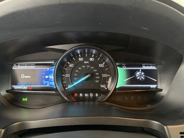 Used 2017 Ford Explorer XLT w/ Equipment Group 202A FWD image 13