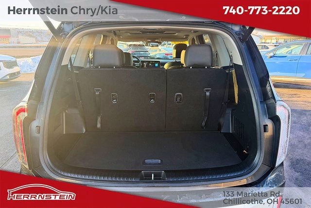 Used 2024 Kia Telluride EX w/ EX Captain's Chair Package image 25