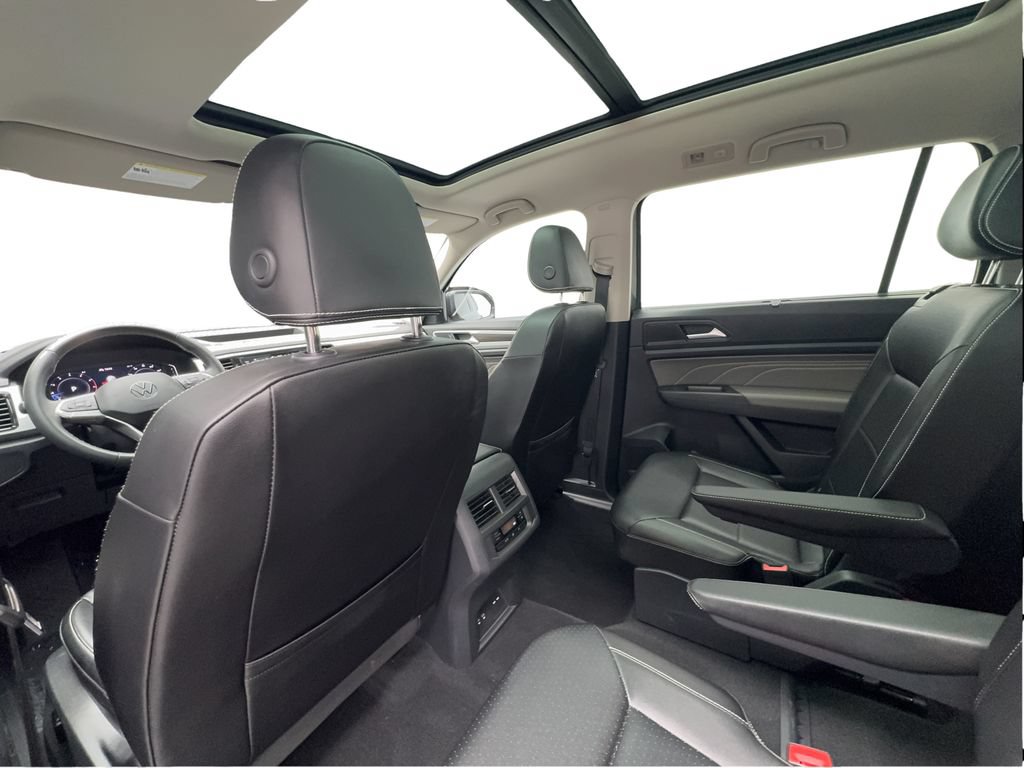 Used 2023 Volkswagen Atlas SE w/ Panoramic Sunroof Package FWD image 26