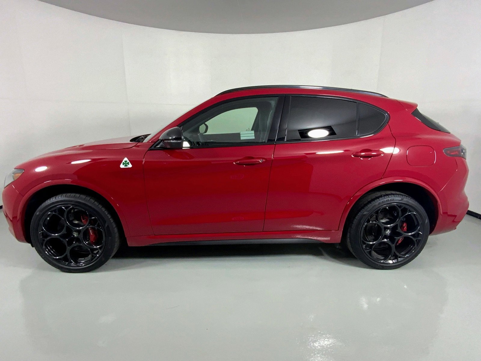 Used 2024 Alfa Romeo Stelvio Quadrifoglio w/ Active Assist Plus Package image 13