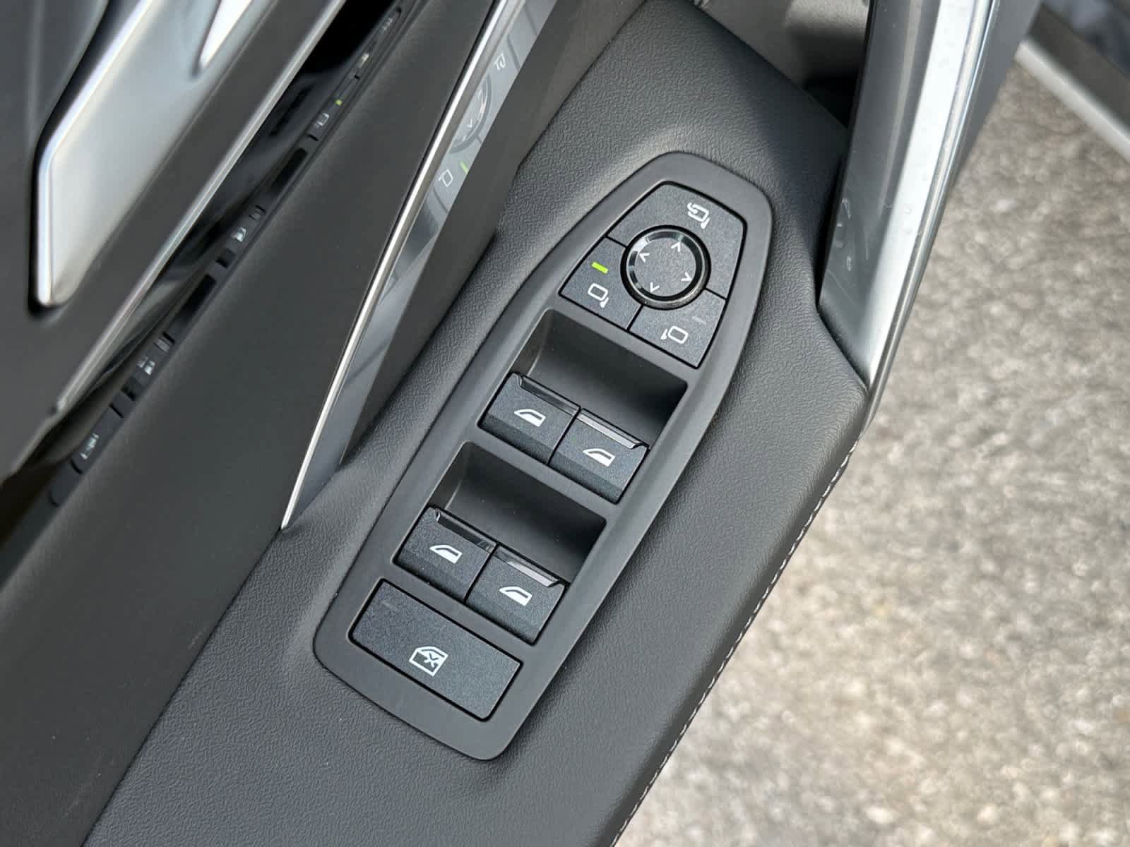 New 2026 BMW X1 xDrive28i w/ Technology Package image 15