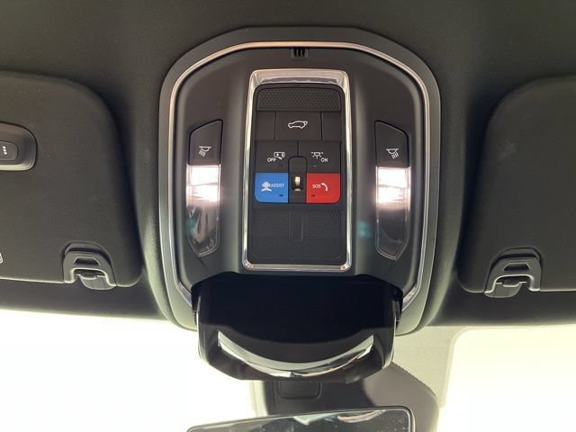 Used 2024 Jeep Wagoneer Series II w/ Flexible Seating Group RWD image 38