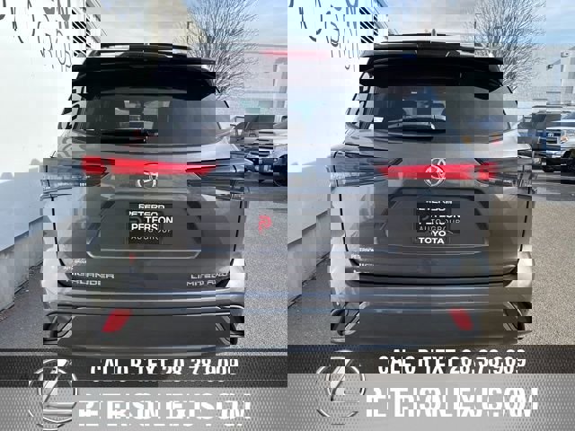 Used 2020 Toyota Highlander Limited image 4