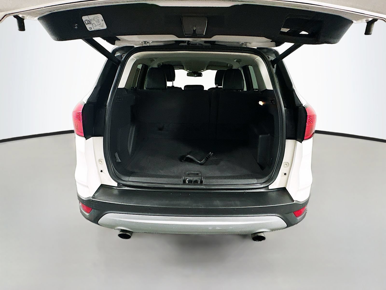 Used 2019 Ford Escape Titanium AWD/4WD image 24