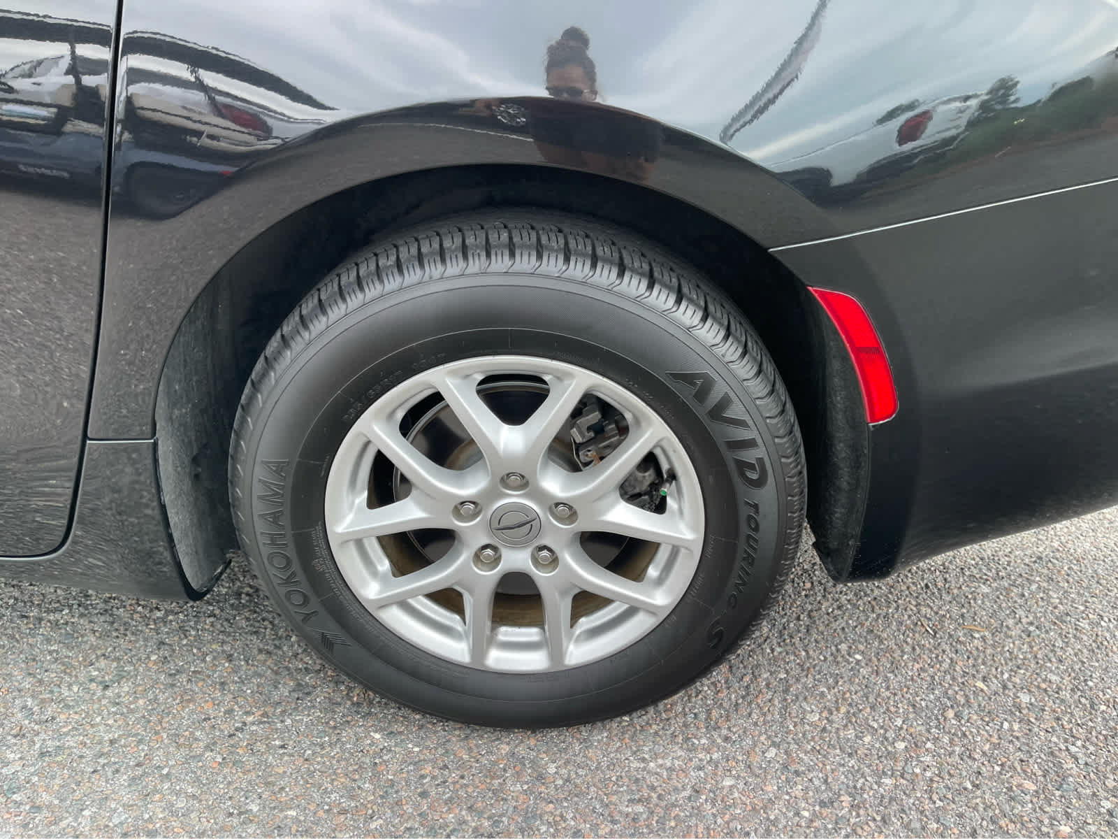 Used 2022 Chrysler Pacifica Touring-L FWD image 8