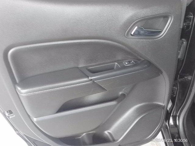 Used 2015 GMC Canyon SLT AWD/4WD image 15