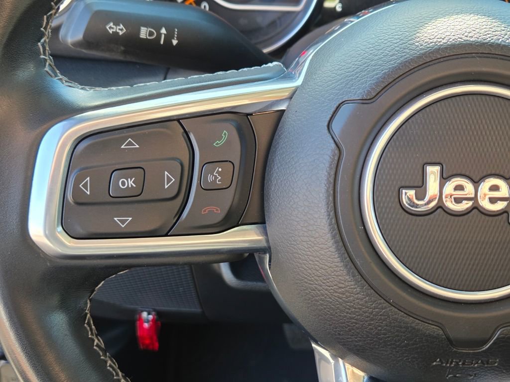Used 2022 Jeep Gladiator Overland w/ Popular Equipment Package AWD/4WD image 25