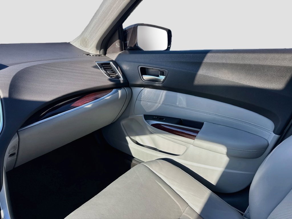 Used 2015 Acura TLX w/ Technology Package FWD image 29