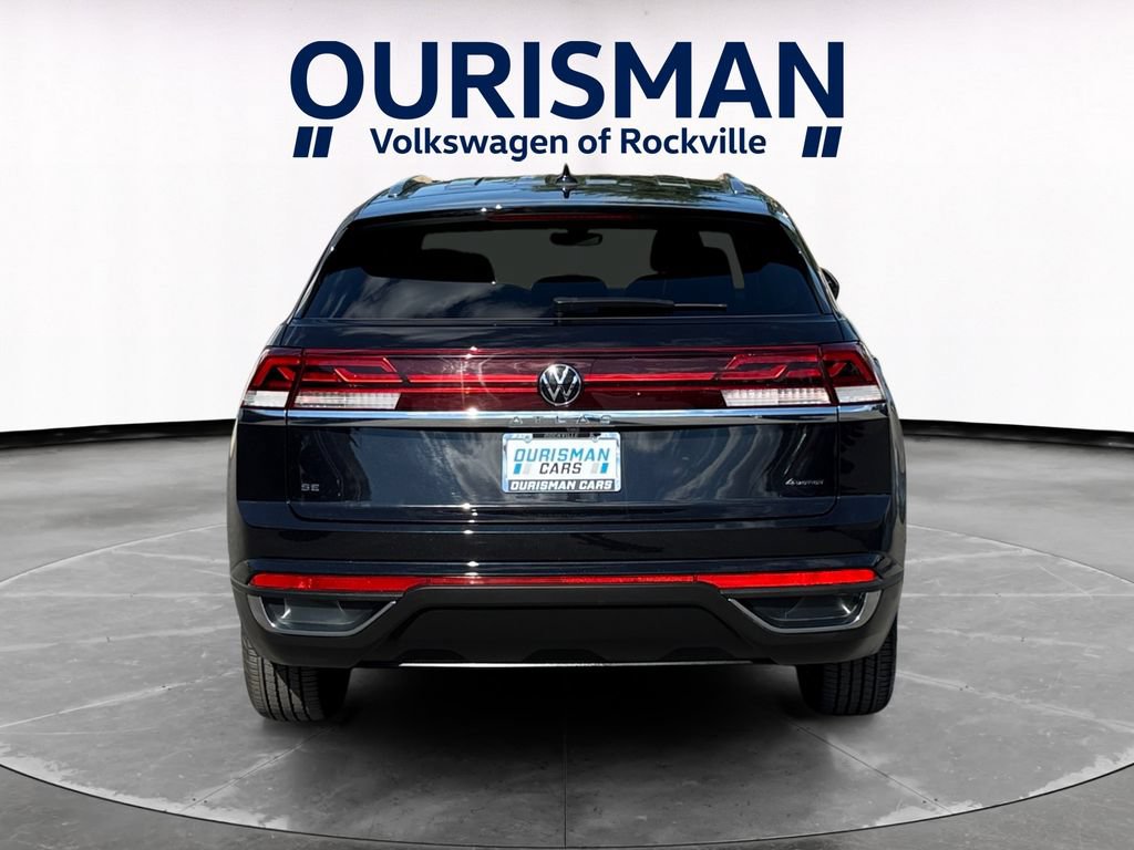 Used 2024 Volkswagen Atlas Cross Sport SE AWD/4WD image 5