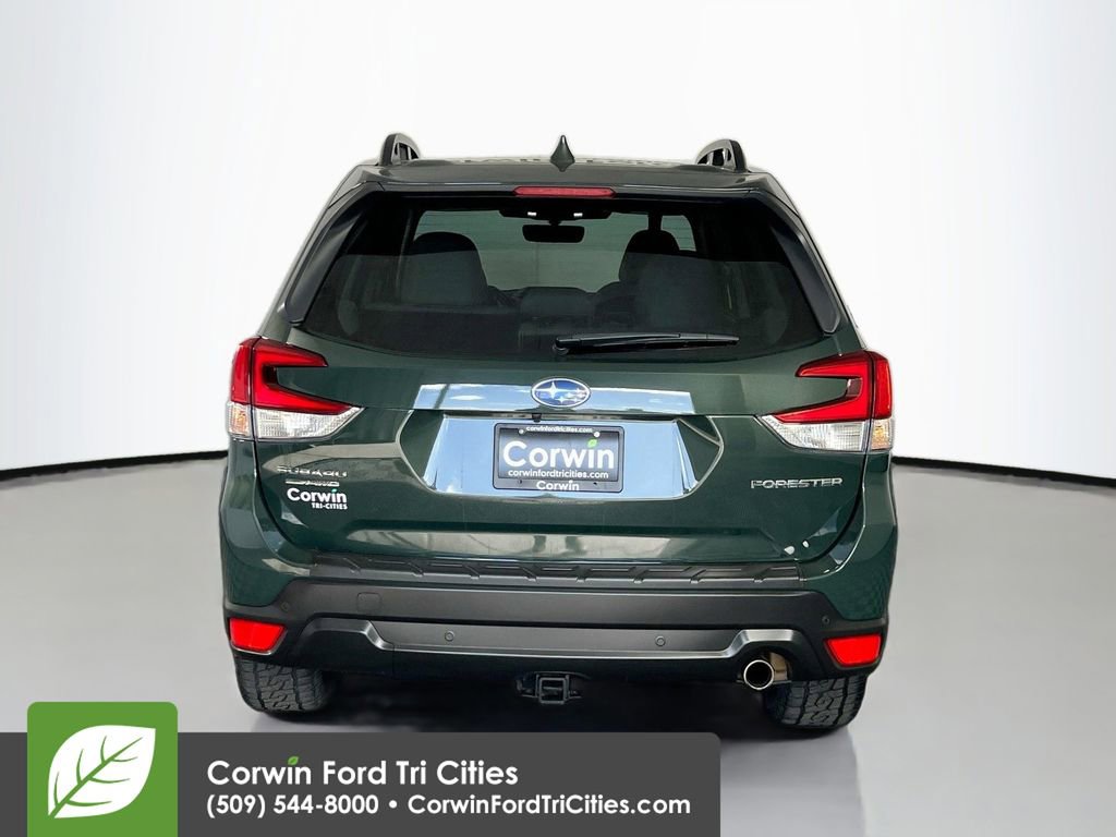 Used 2023 Subaru Forester Limited AWD/4WD image 14
