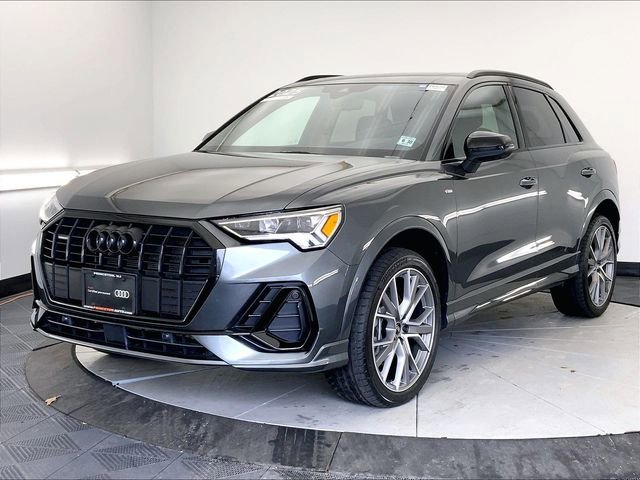 Certified 2025 Audi Q3 2.0T Premium Plus w/ Premium Plus Package image 2