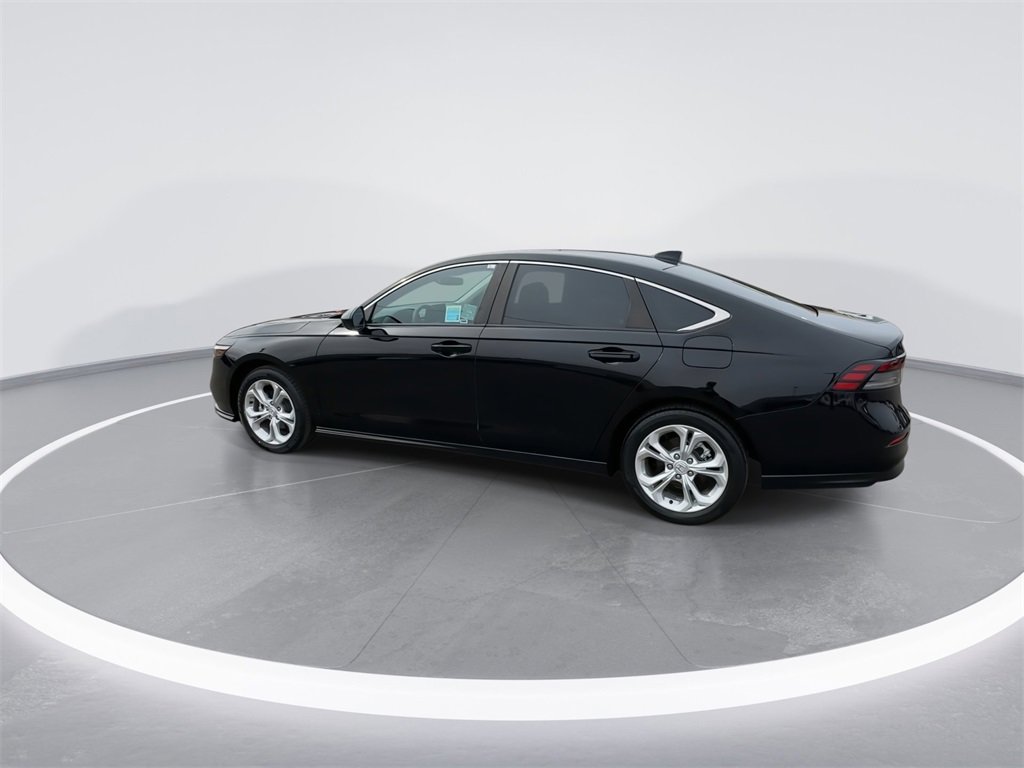 Used 2023 Honda Accord LX image 9