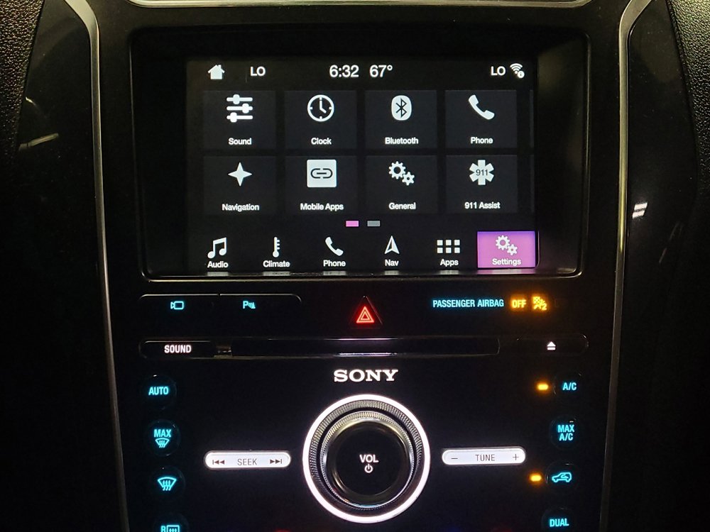 Used 2018 Ford Explorer Sport w/ Equipment Group 401A AWD/4WD image 25