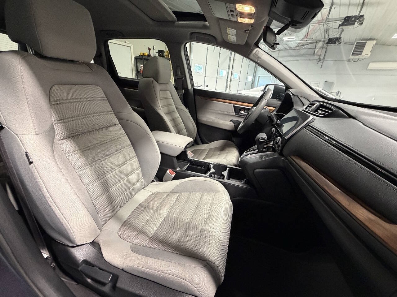 Used 2017 Honda CR-V EX image 19