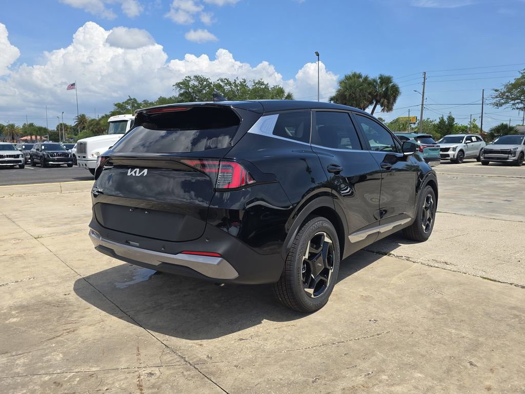 New 2026 Kia Sportage EX FWD image 8