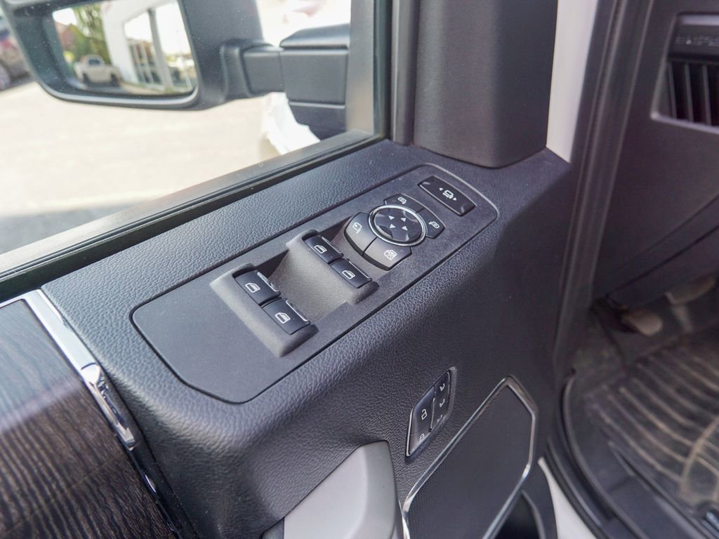 Used 2020 Ford F250 Lariat w/ Lariat Ultimate Package AWD/4WD image 21