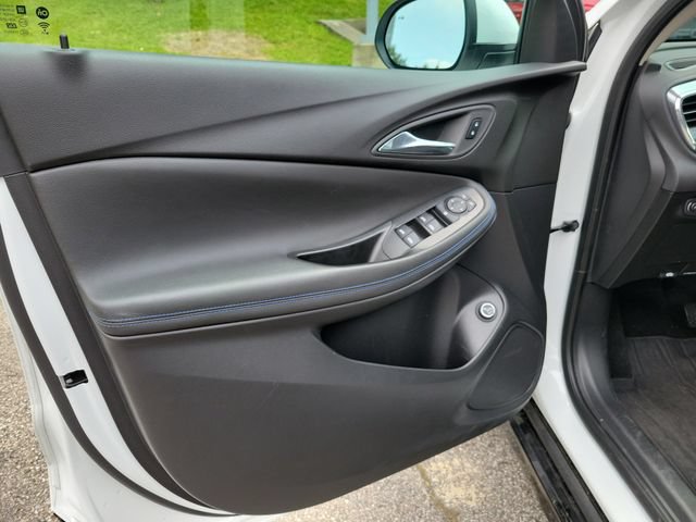 Used 2025 Buick Encore GX Sport Touring FWD image 16