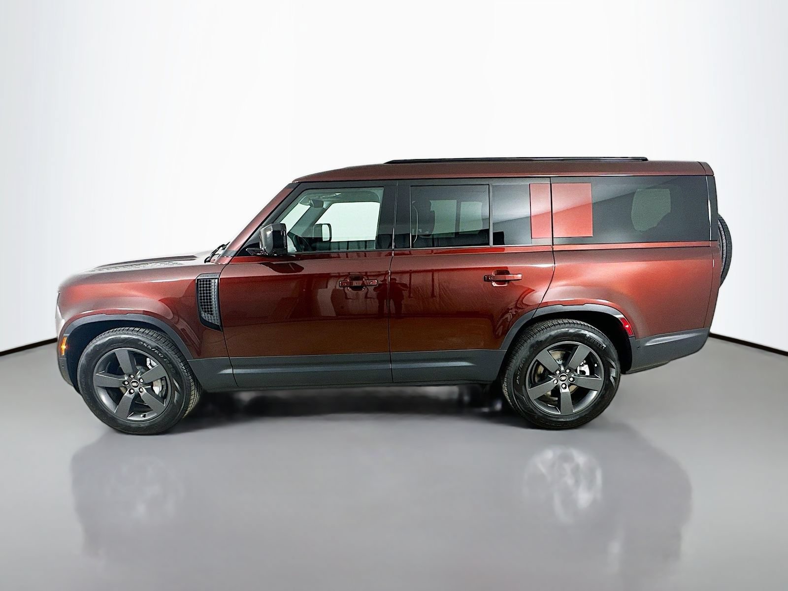 New 2025 Land Rover Defender 130 S AWD/4WD image 8
