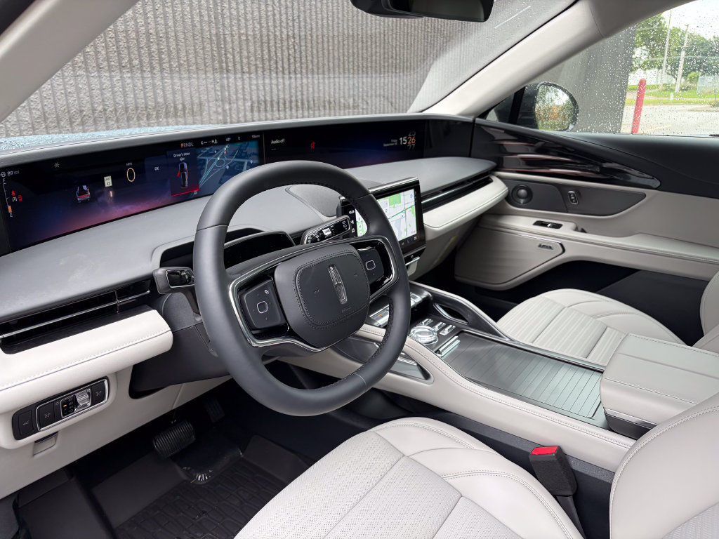 New 2026 Lincoln Nautilus Reserve w/ Jet Appearance Package AWD/4WD image 10