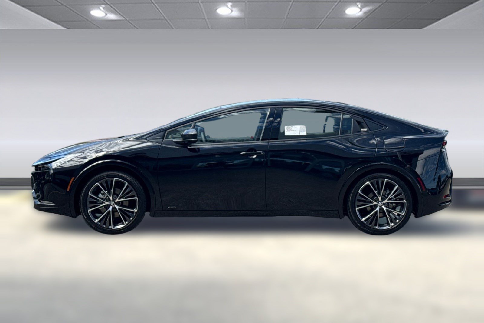 New 2027 Toyota Prius LE AWD/4WD image 2