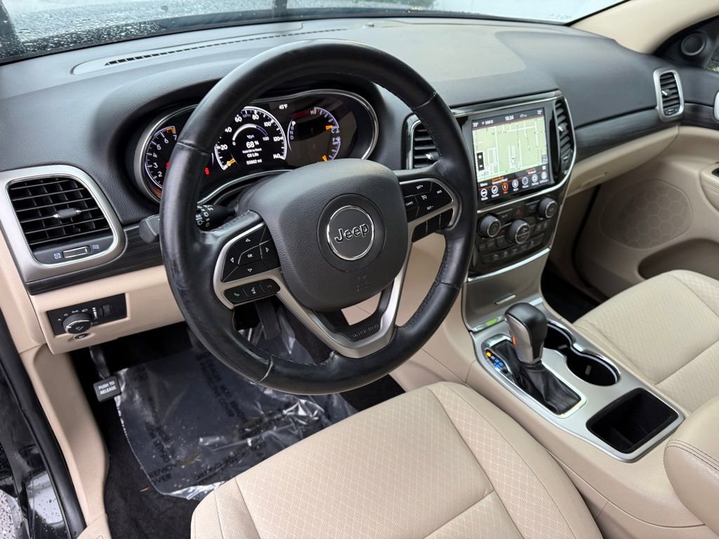 Used 2022 Jeep Grand Cherokee Laredo E image 15